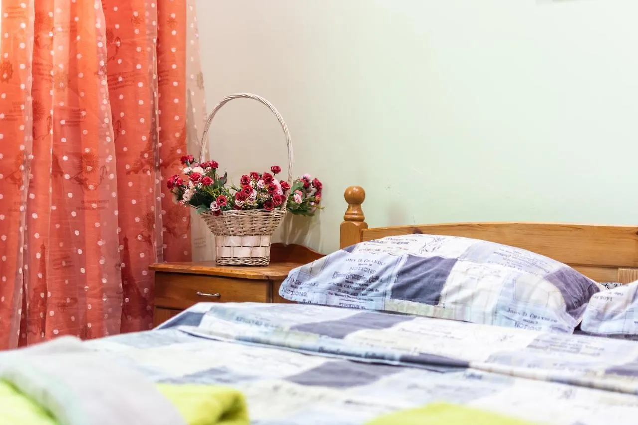 Apartament Barcelona Colorful Central Studio W Green Backyard Sofia